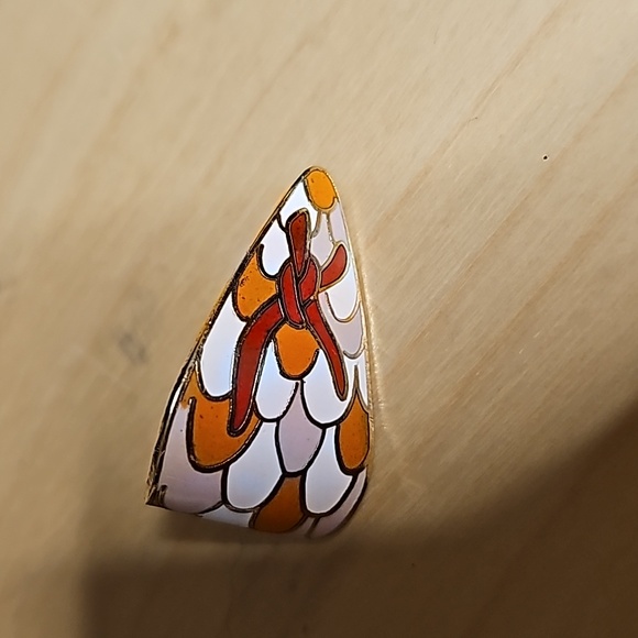 EUC Cloisonne pierced earrings unique red knot on scales design - Picture 4 of 5